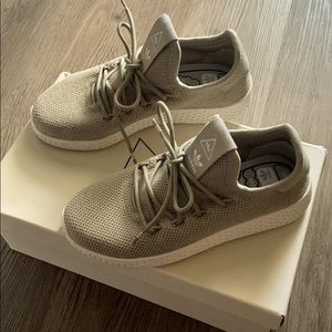 Kids adidas sneakers